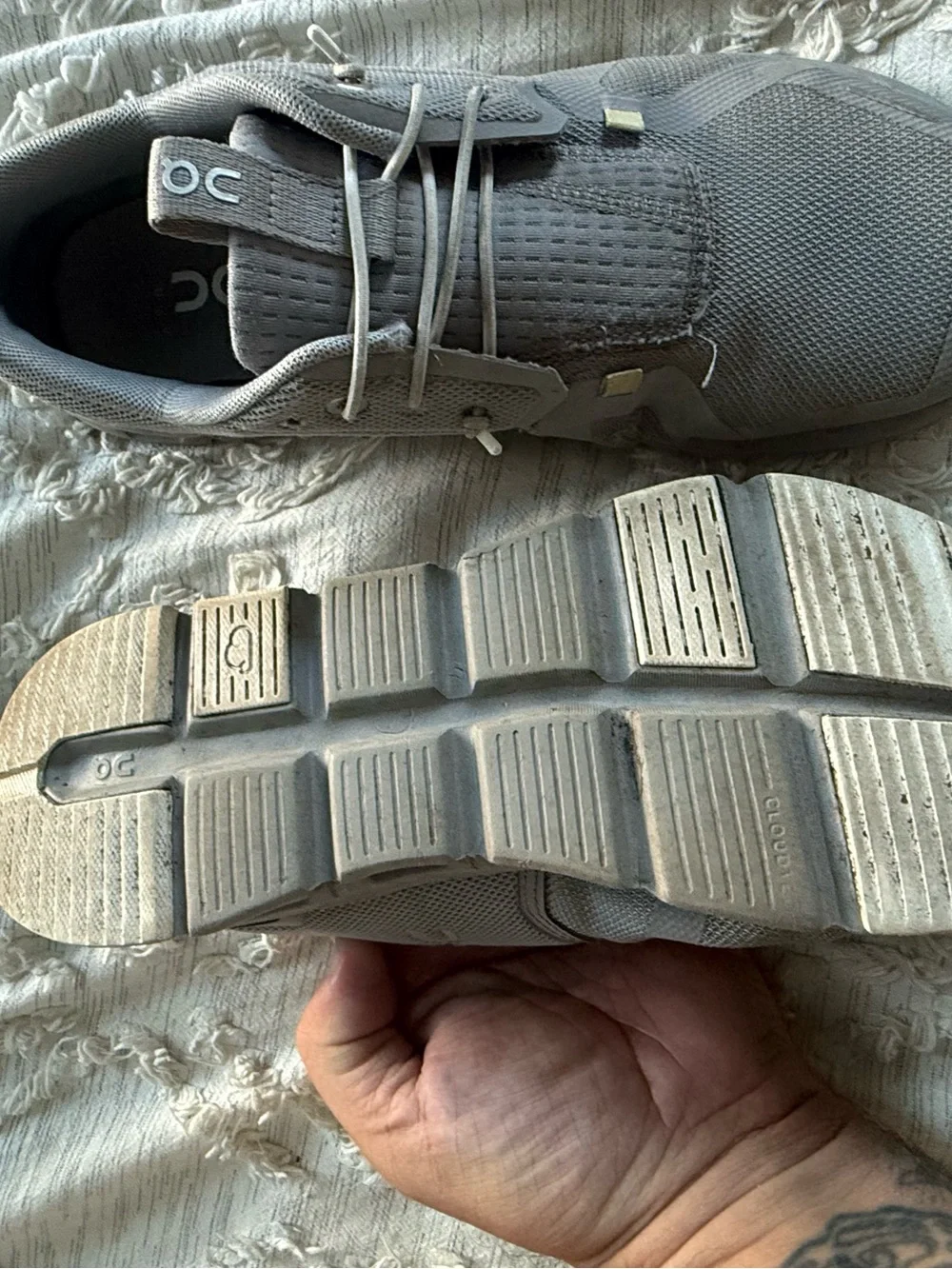 On Cloud 5 Youth Sneakers